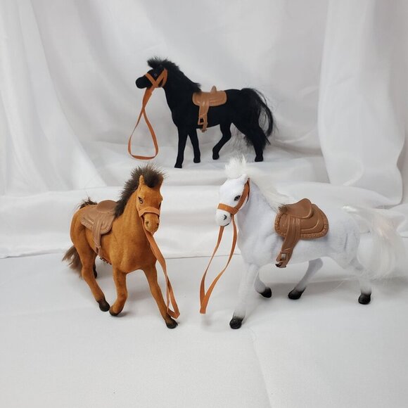 N/A Other - Sunny Trails Farms 3 Ponies Velvet Flocked Horse Stallion Pony Figures